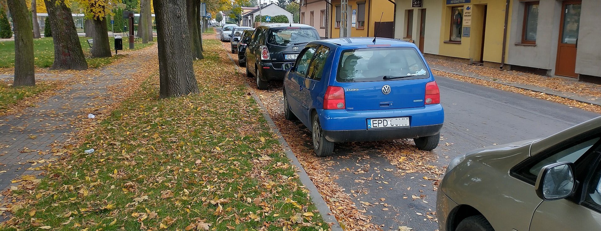 Zabudowa przy rynku w Pęczniewie